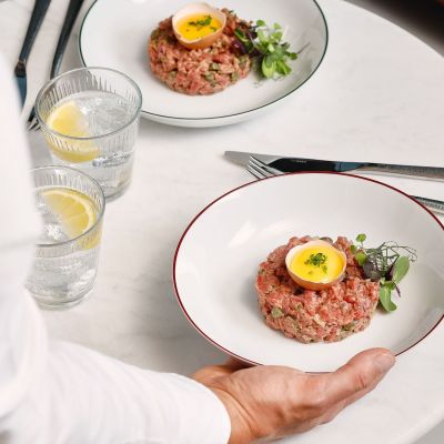 Deep plate 23xH4cm black rim Basic White